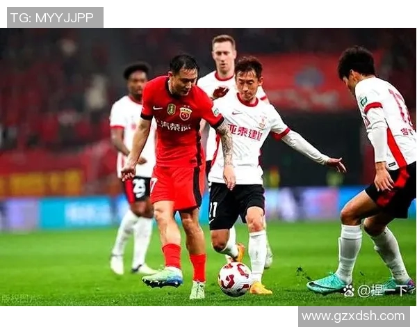 成都排球队以74分领跑大师赛积分榜展现强劲实力